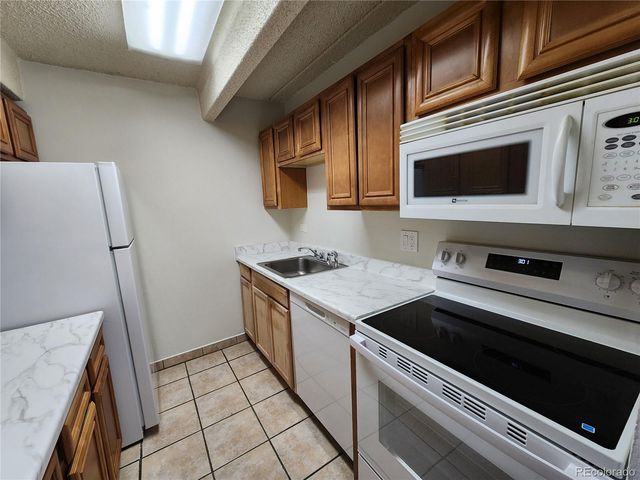 8060 E Girard Avenue 210, Denver, CO 80231