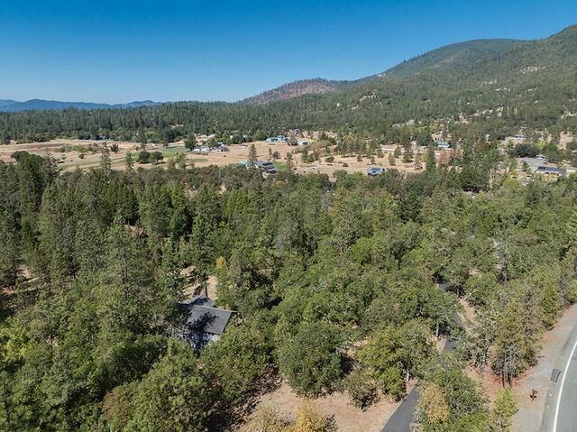 2550 Granite Hill Road, Grants Pass, OR 97526