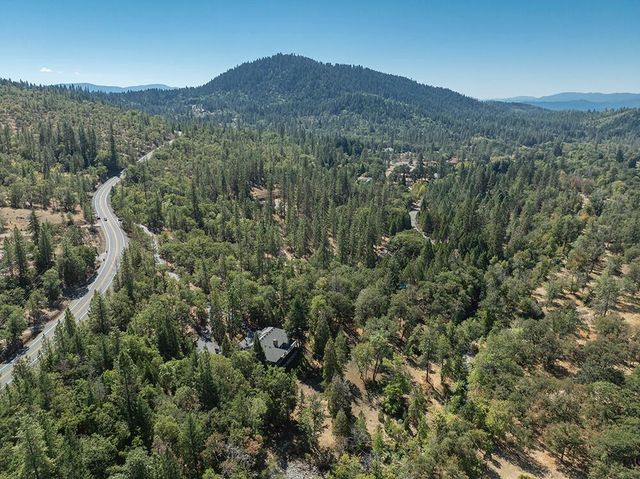 2550 Granite Hill Road, Grants Pass, OR 97526