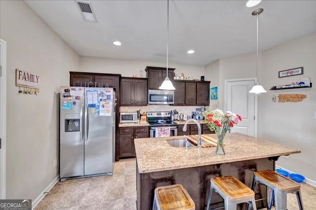 111 Hawks Tail Drive, Kathleen, GA 31047