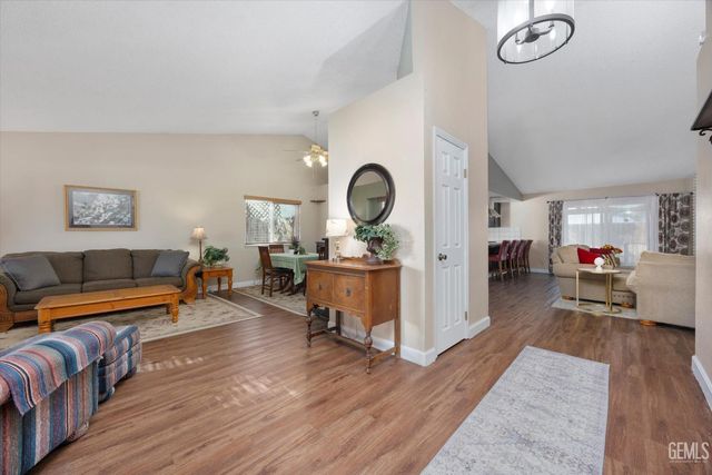 5213 Granite Street, Bakersfield, CA 93313