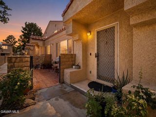 43465 30th Street 1, Lancaster, CA 93536