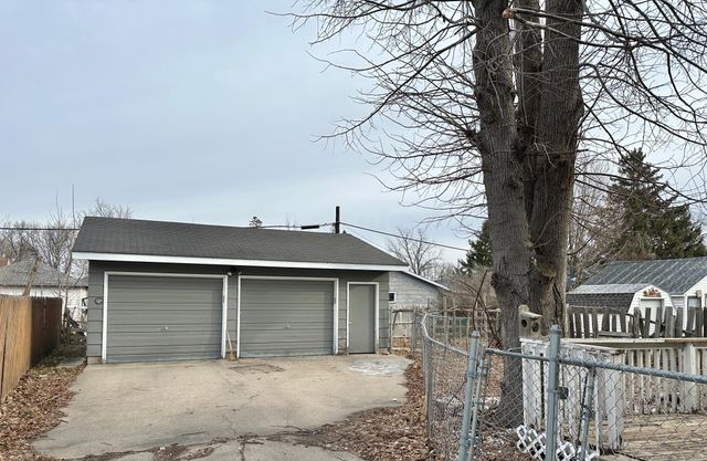 623 E 6th Street, Albert Lea, MN 56007