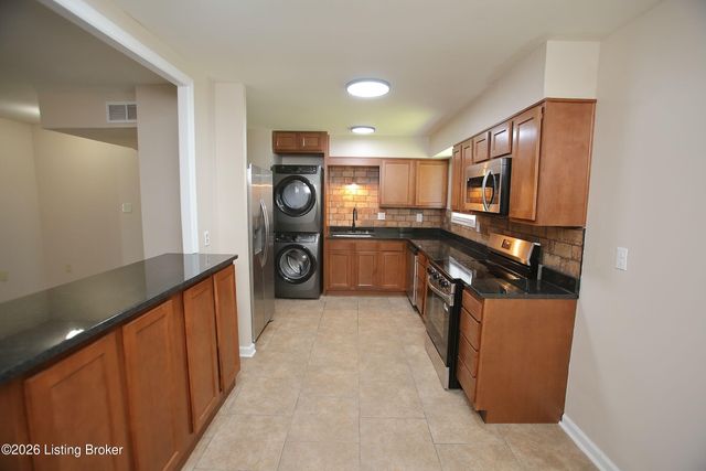 707 Sinclair St, Fairdale, KY 40118