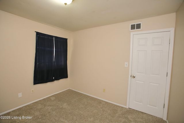 707 Sinclair St, Fairdale, KY 40118