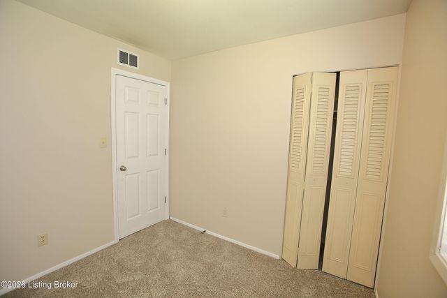707 Sinclair St, Fairdale, KY 40118