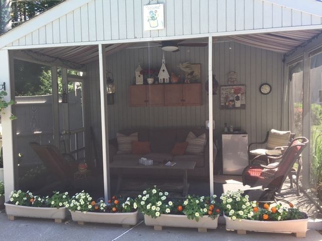 28 Johnson Rd, Sutton, MA 01590