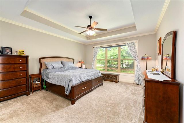 1917 SW Sage Canyon Road, Lee's Summit, MO 64082