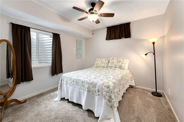 1917 SW Sage Canyon Road, Lee's Summit, MO 64082