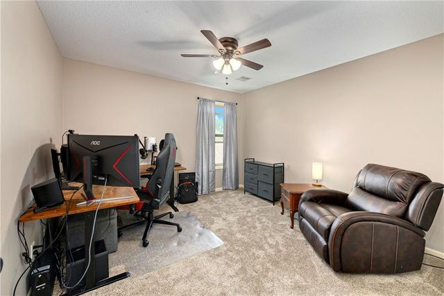 1917 SW Sage Canyon Road, Lee's Summit, MO 64082