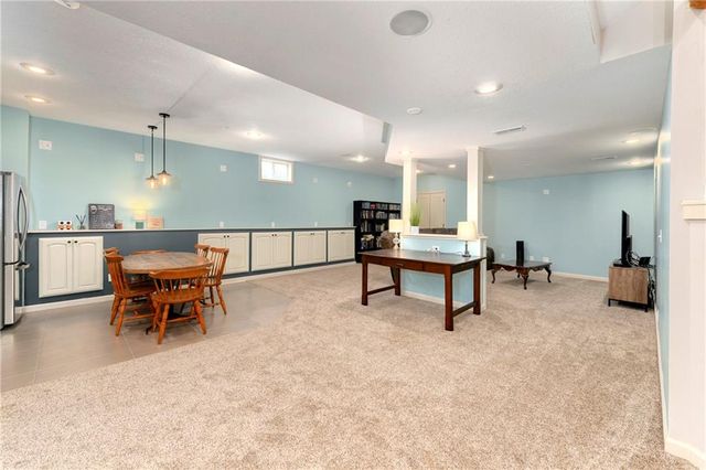 1917 SW Sage Canyon Road, Lee's Summit, MO 64082