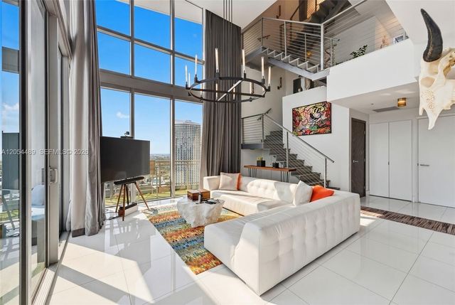 90 SW 3rd Street PH12, Miami, FL 33130