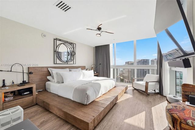90 SW 3rd Street PH12, Miami, FL 33130