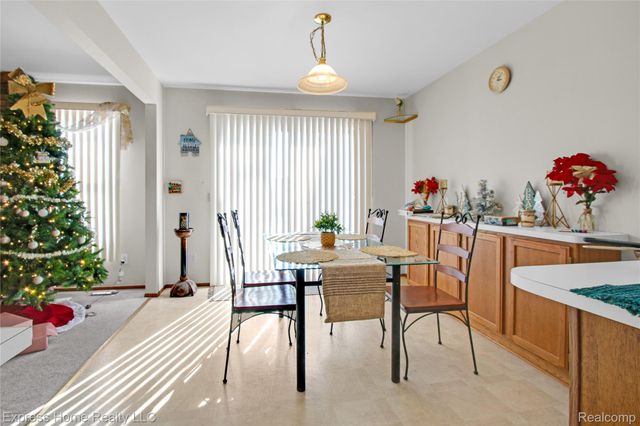 5010 Kelly Drive, Warren, MI 48092