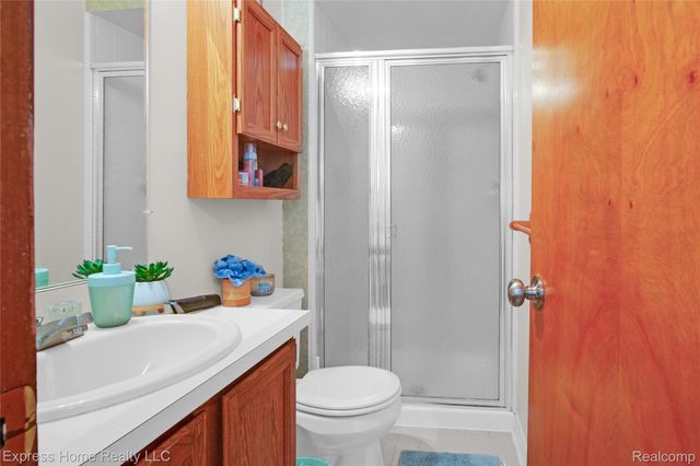 5010 Kelly Drive, Warren, MI 48092