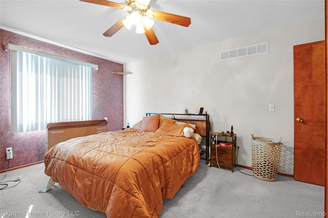 5010 Kelly Drive, Warren, MI 48092