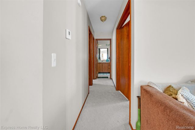 5010 Kelly Drive, Warren, MI 48092