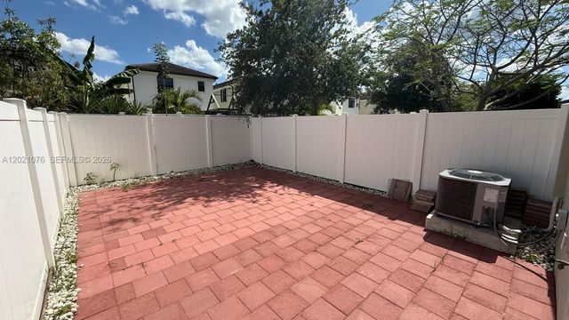 3440 W 111th Pl, Hialeah, FL 33018