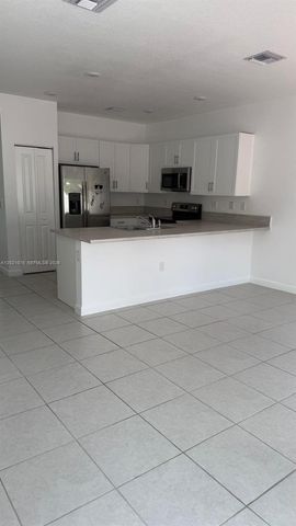 3440 W 111th Pl, Hialeah, FL 33018