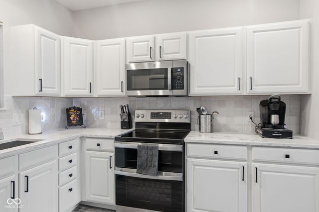 9165 Huxley Court, Fishers, IN 46037