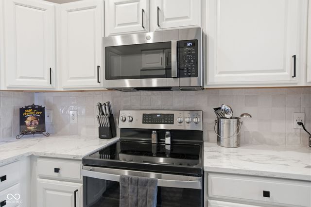 9165 Huxley Court, Fishers, IN 46037