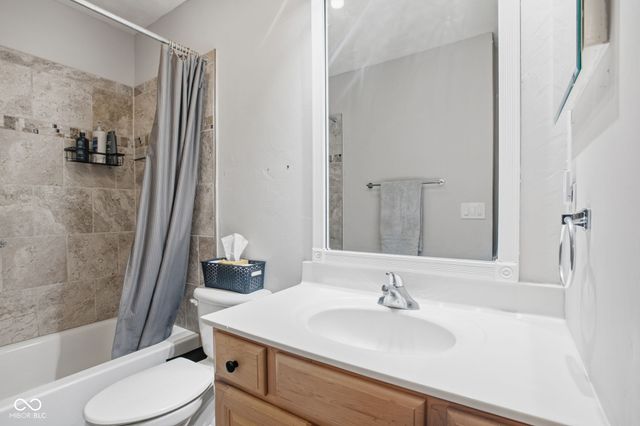 9165 Huxley Court, Fishers, IN 46037
