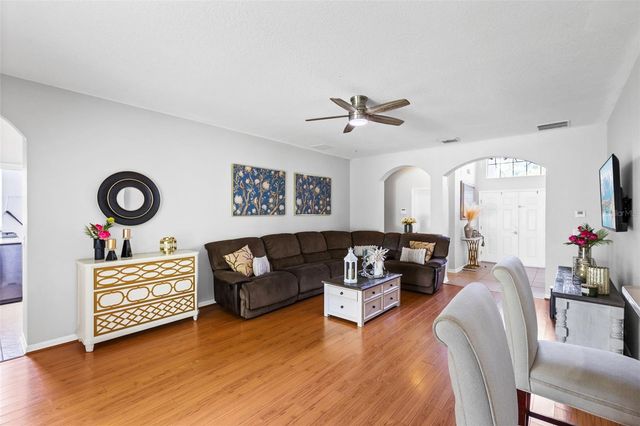 529 CORTONA DRIVE, Orlando, FL 32828