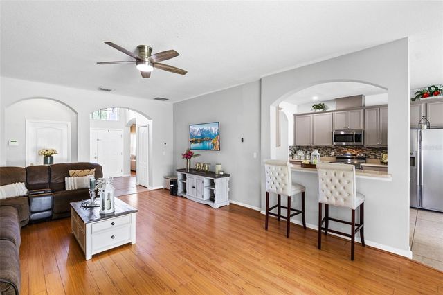 529 CORTONA DRIVE, Orlando, FL 32828