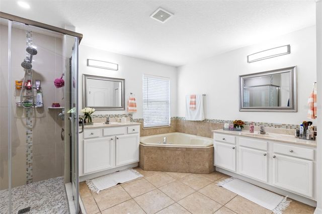 529 CORTONA DRIVE, Orlando, FL 32828