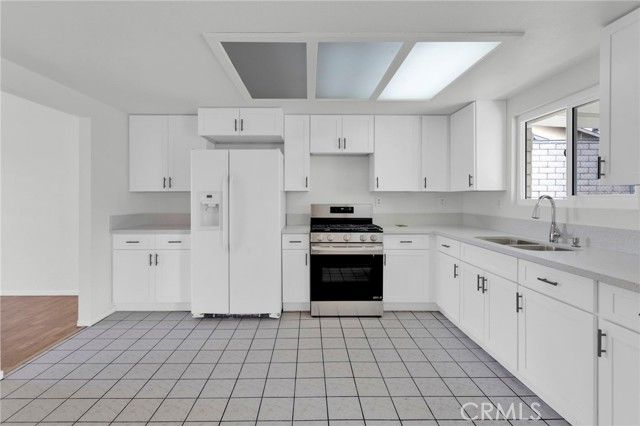 12421 Spring Valley Parkway, Victorville, CA 92395