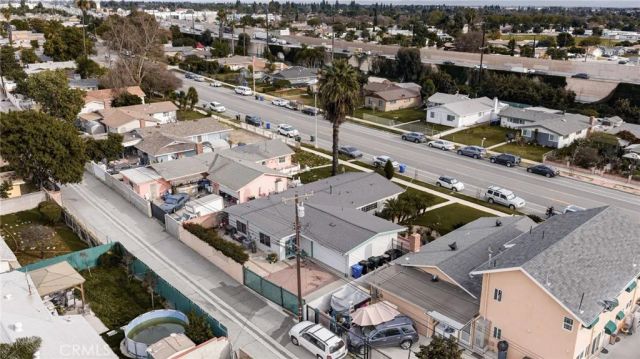 911 E La Verne, Pomona, CA 91767