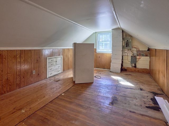 11 West St, Grafton, MA 01519