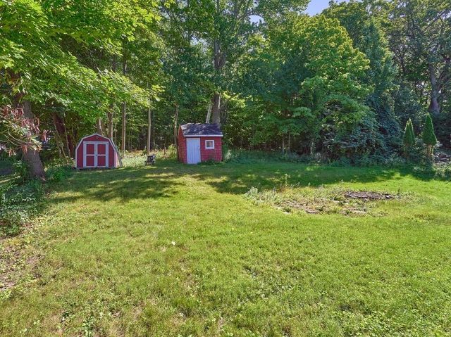 11 West St, Grafton, MA 01519