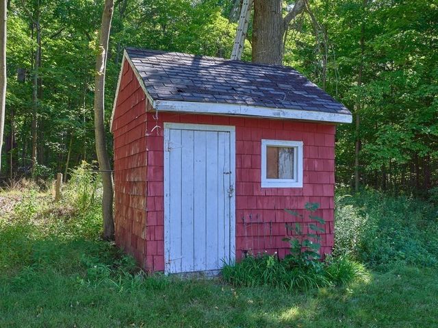 11 West St, Grafton, MA 01519