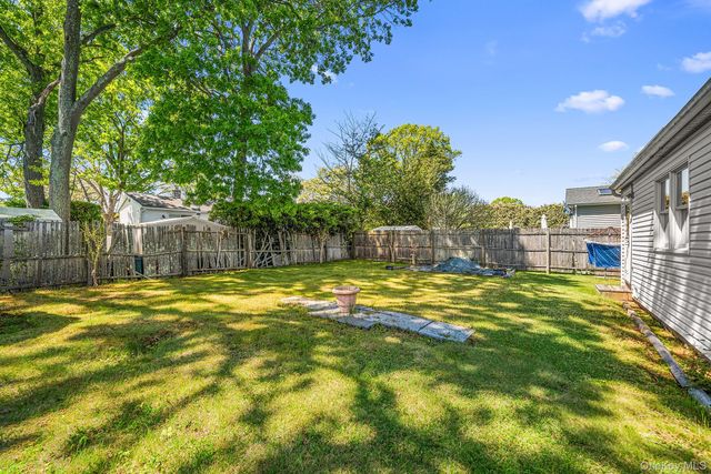 216 Oak Street, Massapequa Park, NY 11762