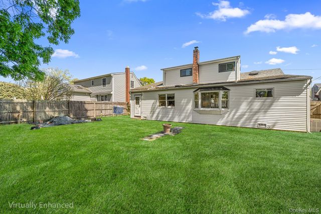 216 Oak Street, Massapequa Park, NY 11762