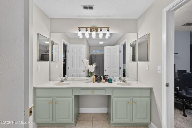 905 AUTUMN GREEN Court, St. Johns, FL 32259
