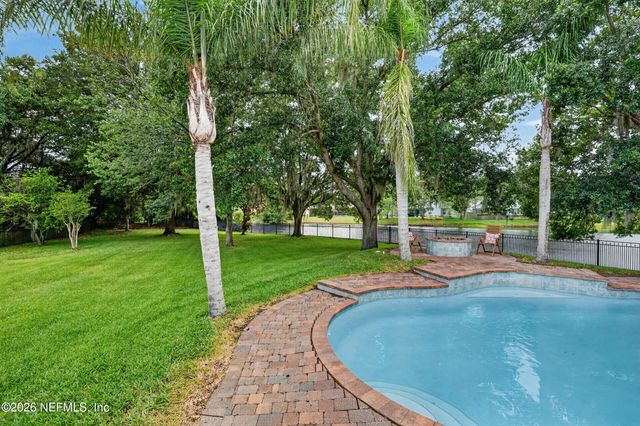 905 AUTUMN GREEN Court, St. Johns, FL 32259