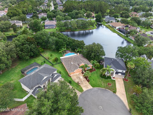 905 AUTUMN GREEN Court, St. Johns, FL 32259