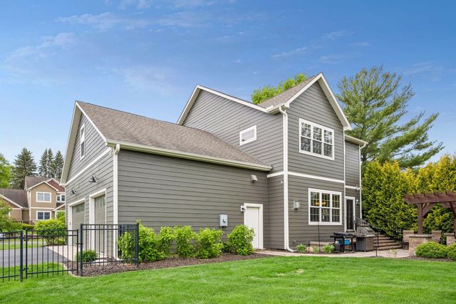 11303 Goose Lake Parkway, Dayton, MN 55369