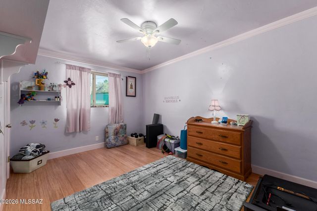 7102 E 33rd Place, Tucson, AZ 85710