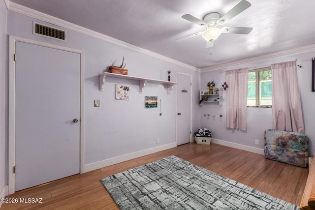 7102 E 33rd Place, Tucson, AZ 85710