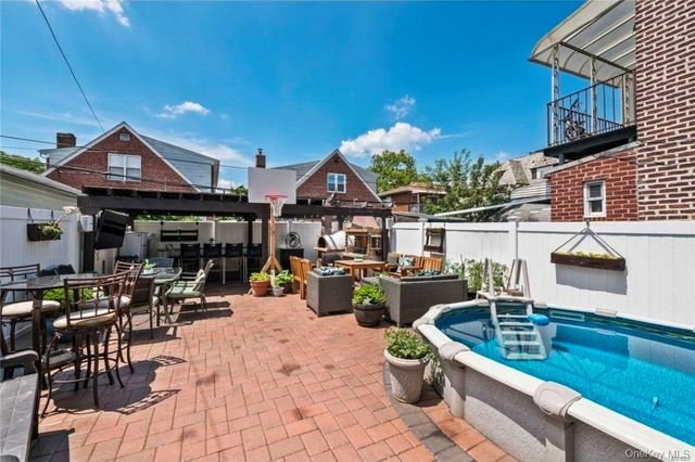 42-28 189th Street, Flushing, NY 11358