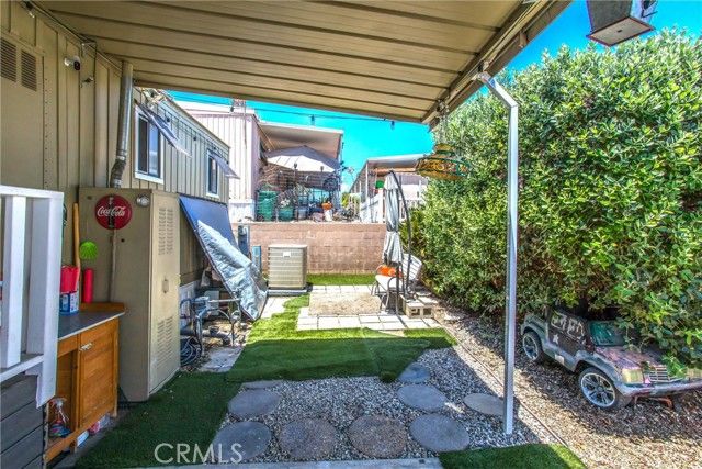 2755 W Arrow Hwy 95, La Verne, CA 91750