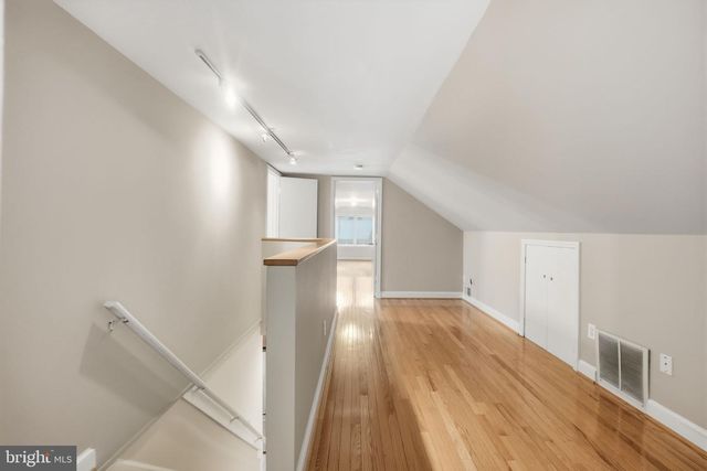 2351 N VERMONT ST N, Arlington, VA 22207