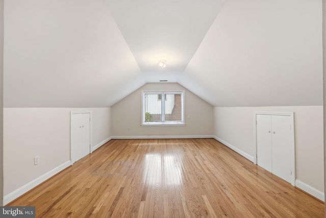 2351 N VERMONT ST N, Arlington, VA 22207