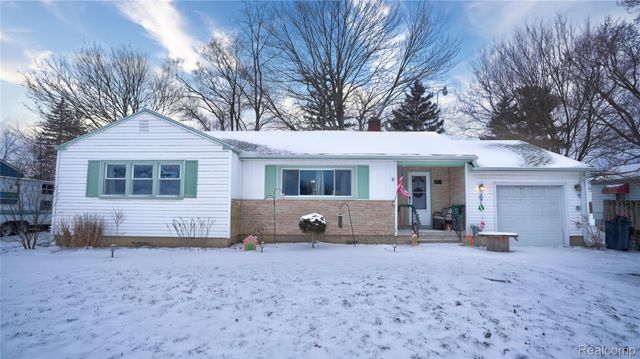 2059 Covert Road, Burton, MI 48509