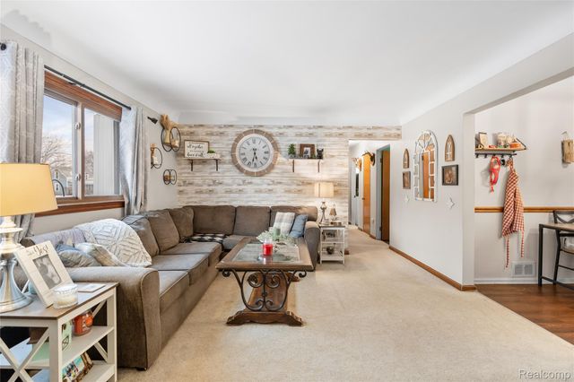 2059 Covert Road, Burton, MI 48509