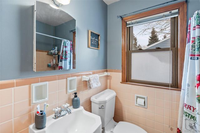 2059 Covert Road, Burton, MI 48509