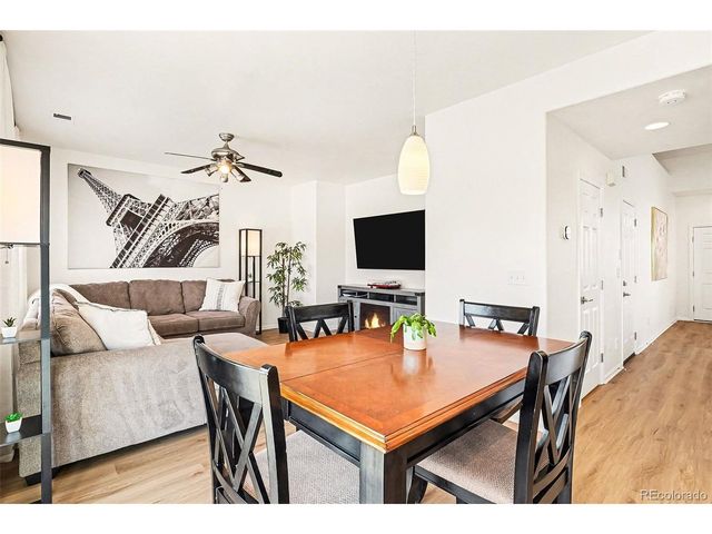 90 Falmouth St, Castle Rock, CO 80104